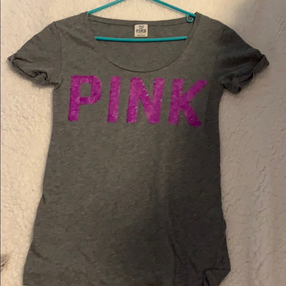 Pink tee shirt